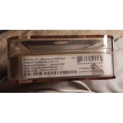 Apple iPod Touch 8GB 4th Generation with Installed Games [technically 4.5/5th Generation]